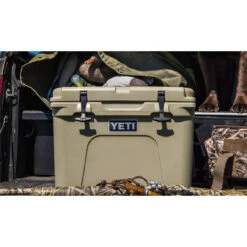 Yeti YT35T Tundra 35 Quart Cooler - Tan
